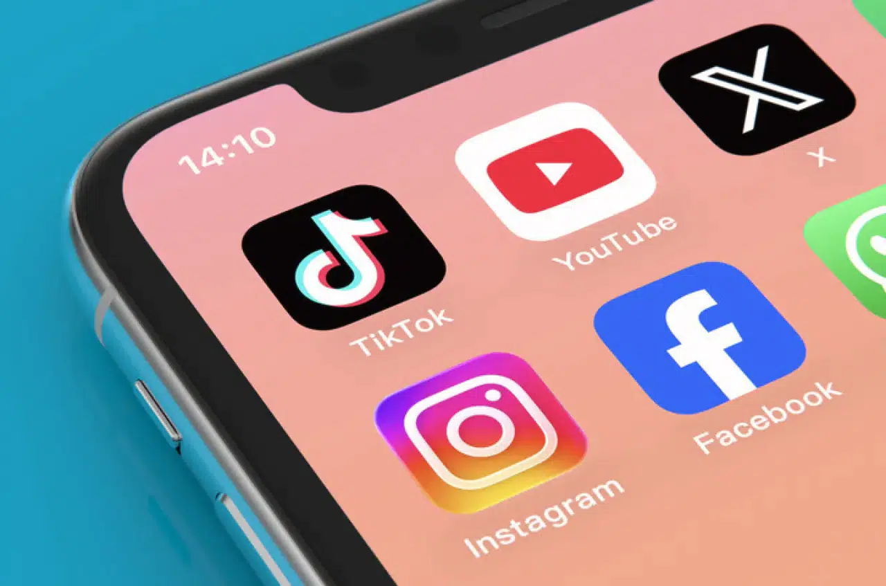 "Sosyal Medya Sarsıldı: Facebook, Instagram ve WhatsApp'a Erişim Problemleri Baş Gösterdi!"
