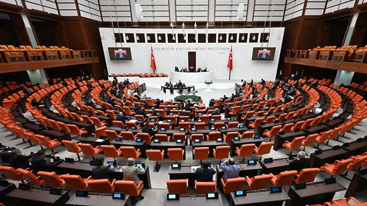 Meclis'te Onay Süreci Başladı: 12. Yargı Paketi Üzerine Ayrıntılar Açıklandı