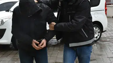 İzmir'de Suç Şebekelerine Yönelik Geniş Kapsamlı Operasyon: 10 Kişi Tutuklandı