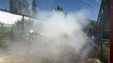 Burdur'daki Bahçe Yangını, 2 Ton Arpayı Kül Haline Getirdi!