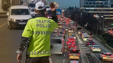 İstanbul'da Metrobüs Güzergahtında Büyük Değişiklik! Kilitlenmeler ve Alternatif Rotalar Duyuruldu