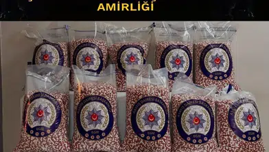 İzmir’de 280 Bin Adet Sentetik İlaç Dalgası: Üç Kişi Gözaltında!