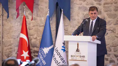 İzmir bunu konuşuyor: Cemil Tugay istifa etti