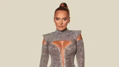 "Tekirdağ'da Müzik Rüzgarı: Sakiler ve Demet Akalın İle Unutulmaz Bir Gece Yaşandı"