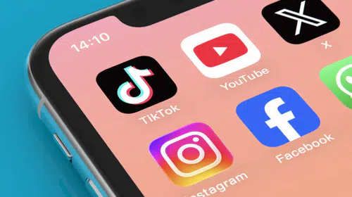 "Sosyal Medya Sarsıldı: Facebook, Instagram ve WhatsApp'a Erişim Problemleri Baş Gösterdi!"