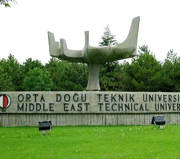 Türkiye'nin En İyi Üniversitesi Belli Oldu: Koç ve Boğaziçi’ni Geride Bırakan Şok İsim!