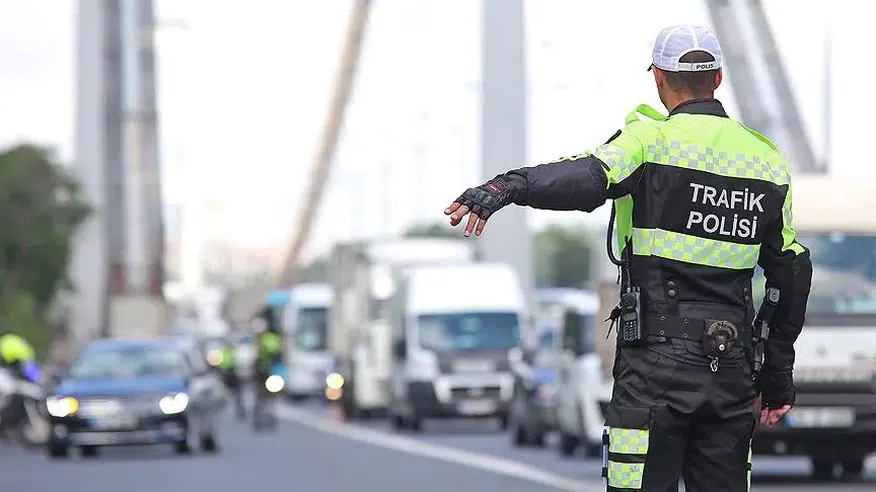 Plakaya Yazılan Trafik Cezası Ne Zaman e-Devlet'e Düşer?
