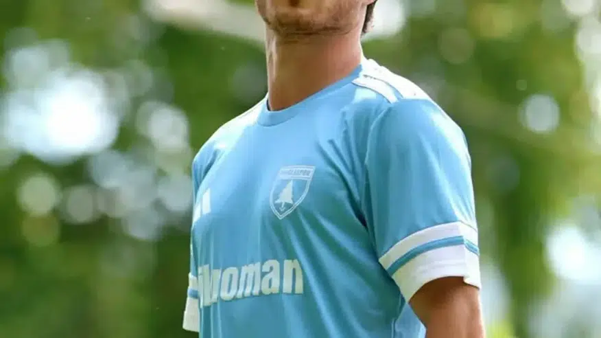 Muğlaspor, Akyaka'nın eşsiz turkuaz tonunu yeni formasında yansıttı!